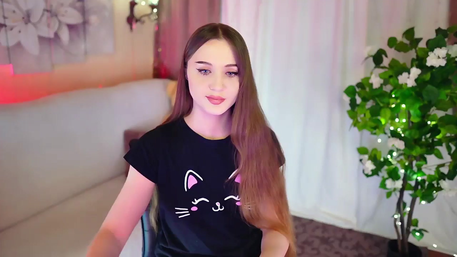 Gallery image thumbnail from Innocent_Soul's myfreecams stream on, 11/26/2023, 15:04 image 6 of 20