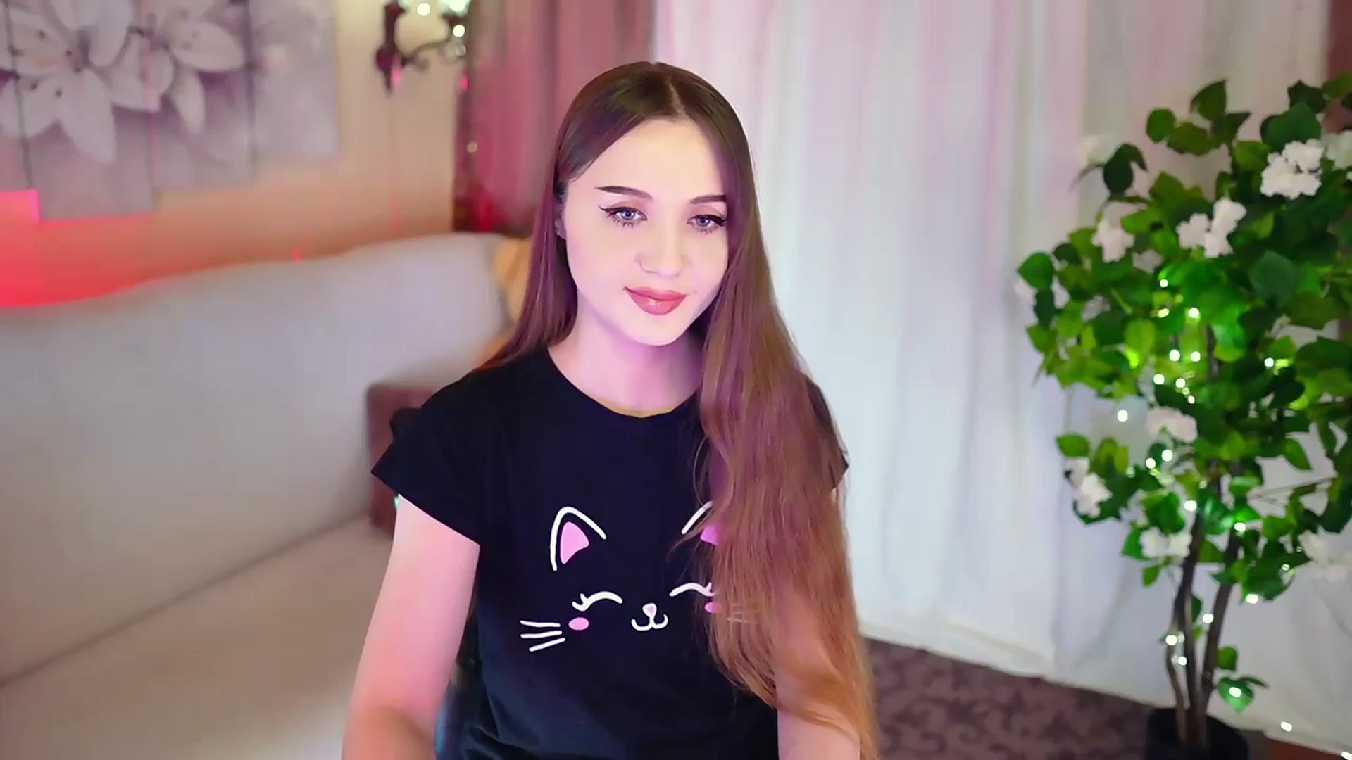 Gallery image thumbnail from Innocent_Soul's myfreecams stream on, 11/26/2023, 15:04 image 10 of 20