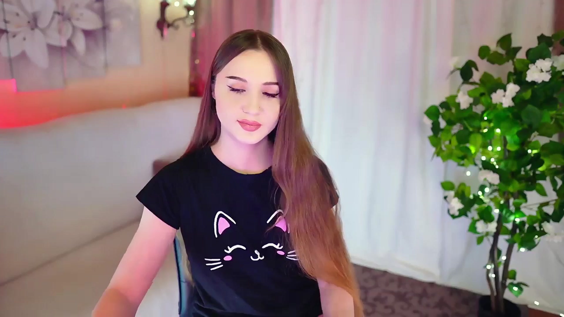 Gallery image thumbnail from Innocent_Soul's myfreecams stream on, 11/26/2023, 15:04 image 2 of 20
