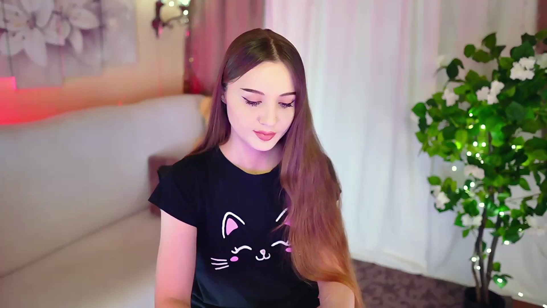 Gallery image thumbnail from Innocent_Soul's myfreecams stream on, 11/26/2023, 15:04 image 4 of 20