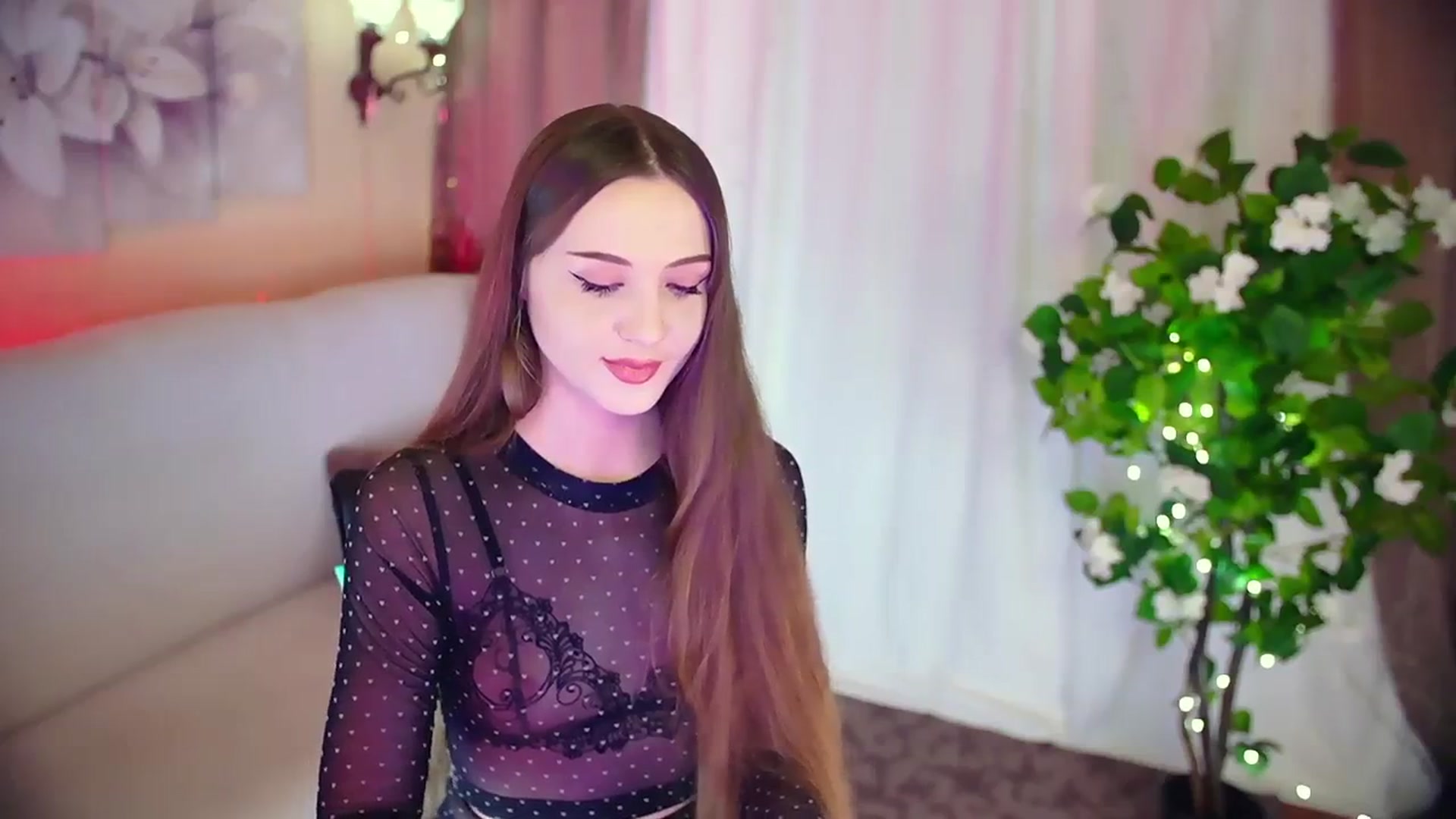 Gallery image thumbnail from Innocent_Soul's myfreecams stream on, 11/30/2023, 14:57 image 13 of 20