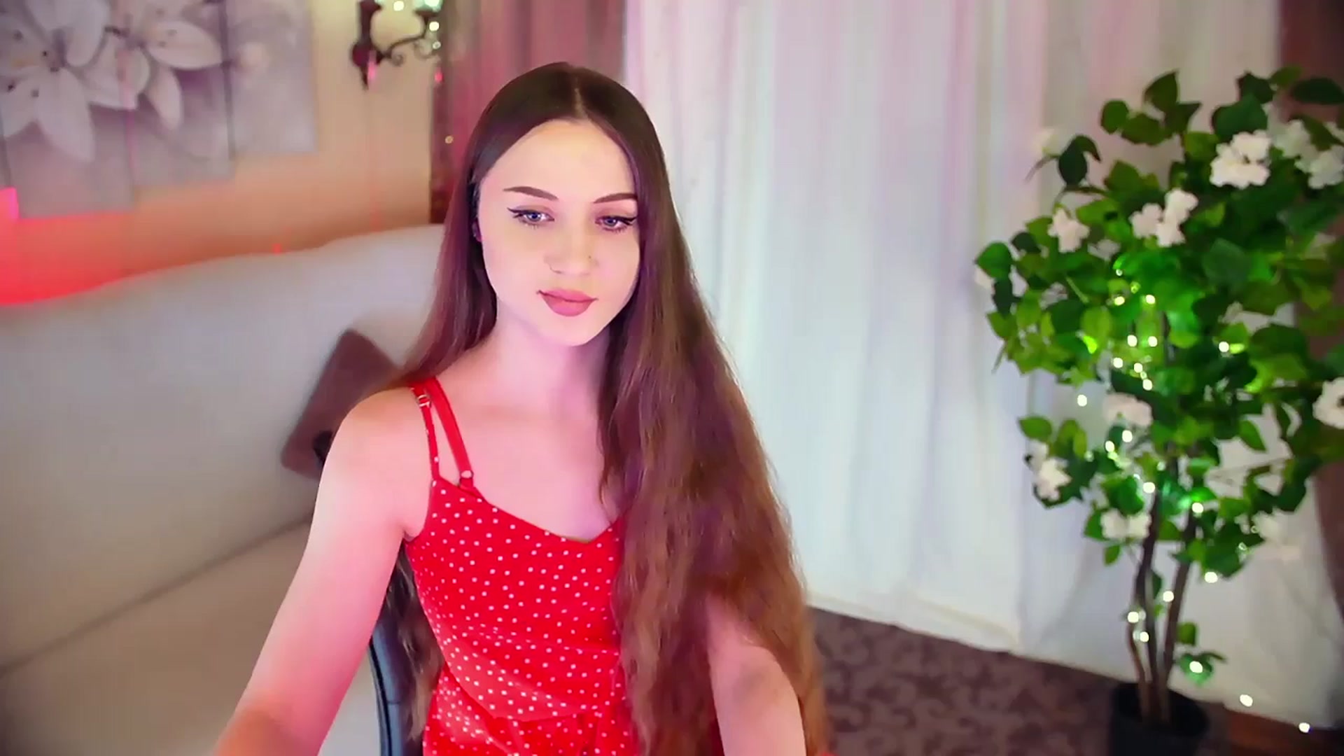 Gallery image thumbnail from Innocent_Soul's myfreecams stream on, 12/02/2023, 12:49 image 8 of 20