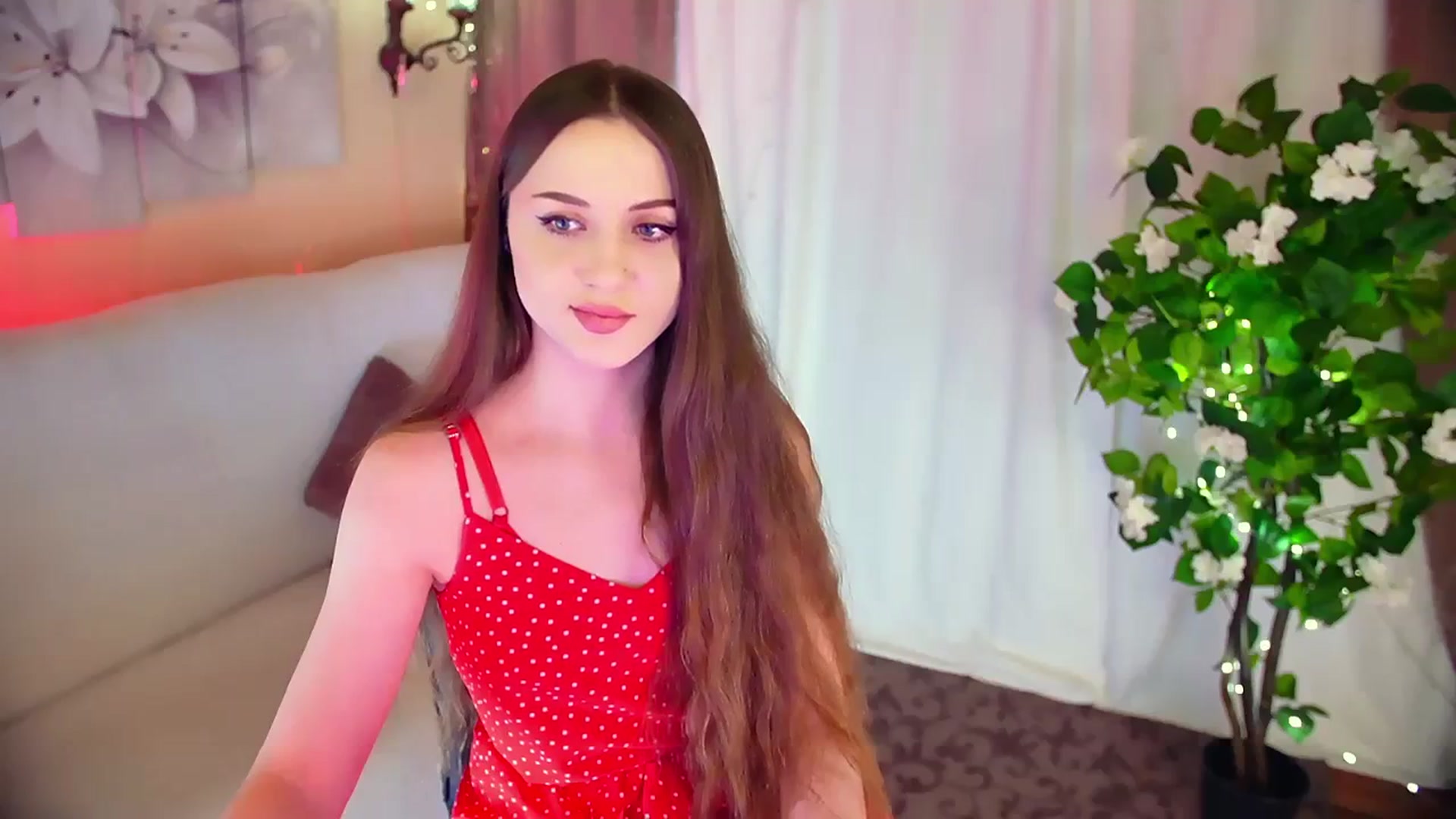 Gallery image thumbnail from Innocent_Soul's myfreecams stream on, 12/02/2023, 12:49 image 12 of 20