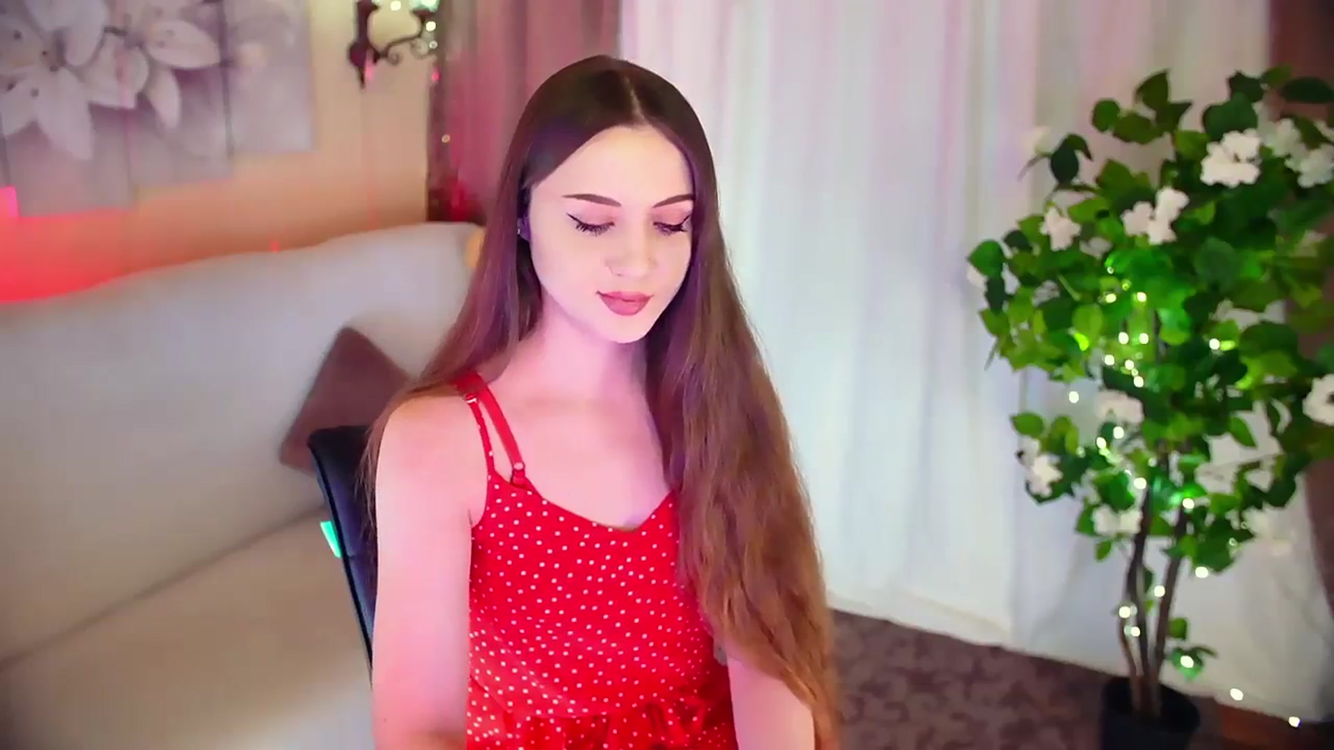 Gallery image thumbnail from Innocent_Soul's myfreecams stream on, 12/02/2023, 12:49 image 9 of 20