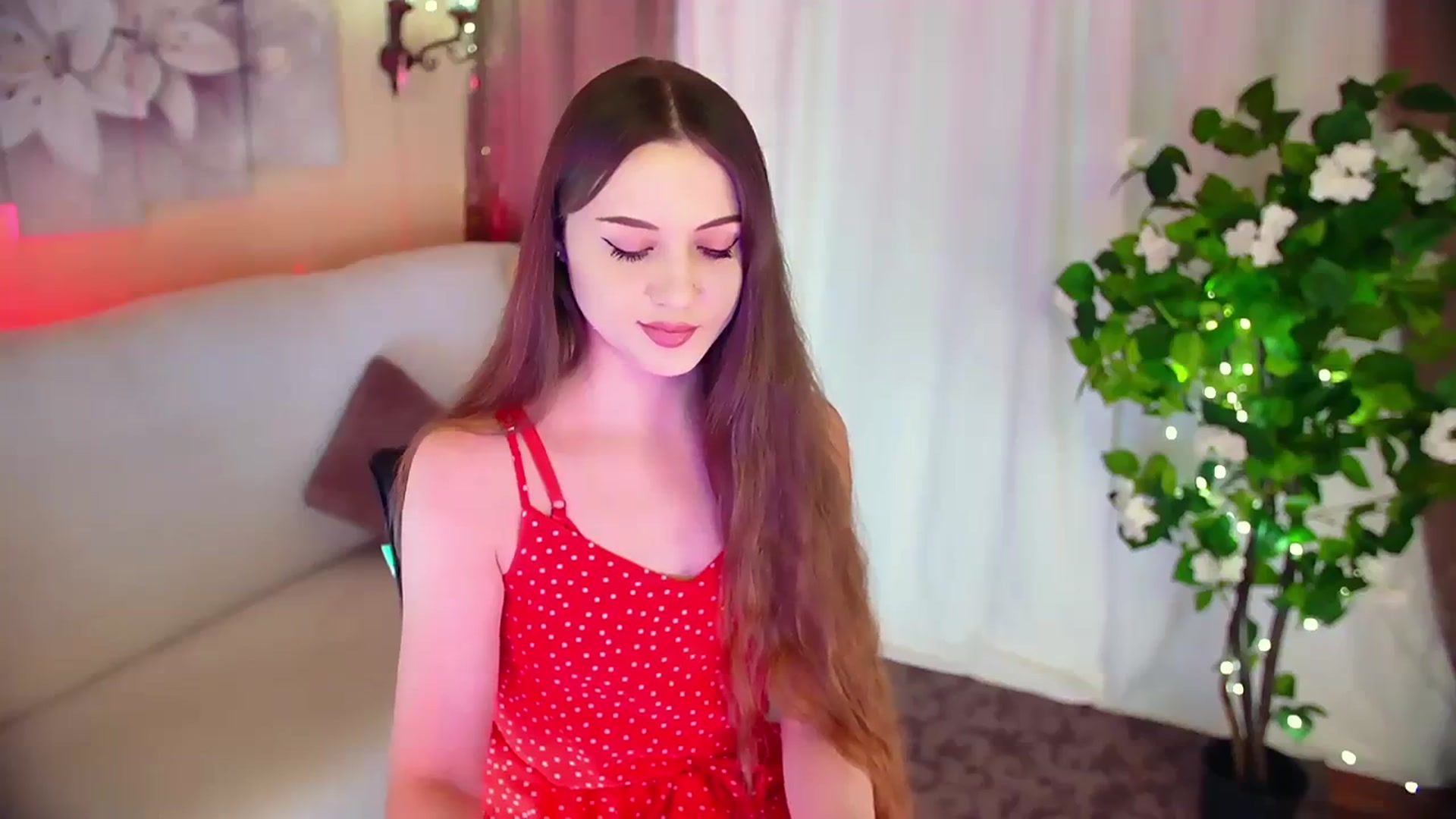 Gallery image thumbnail from Innocent_Soul's myfreecams stream on, 12/02/2023, 12:49 image 13 of 20