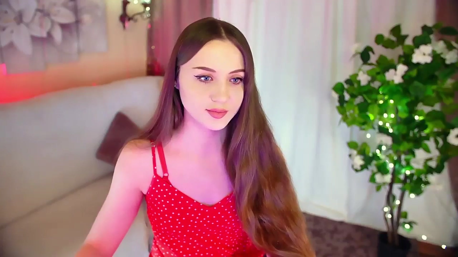 Gallery image thumbnail from Innocent_Soul's myfreecams stream on, 12/02/2023, 13:03 image 7 of 20