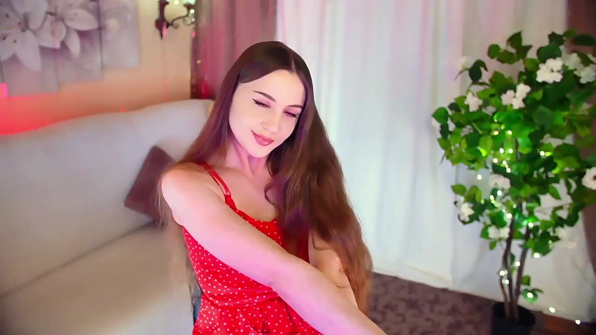 Gallery image thumbnail from Innocent_Soul's myfreecams stream on, 12/02/2023, 13:03 image 3 of 20