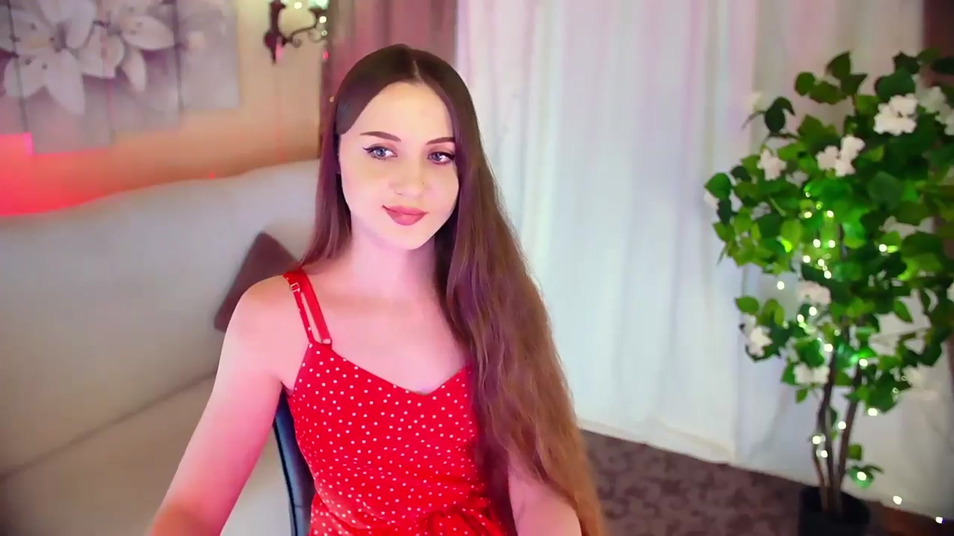 Gallery image thumbnail from Innocent_Soul's myfreecams stream on, 12/02/2023, 14:08 image 13 of 20