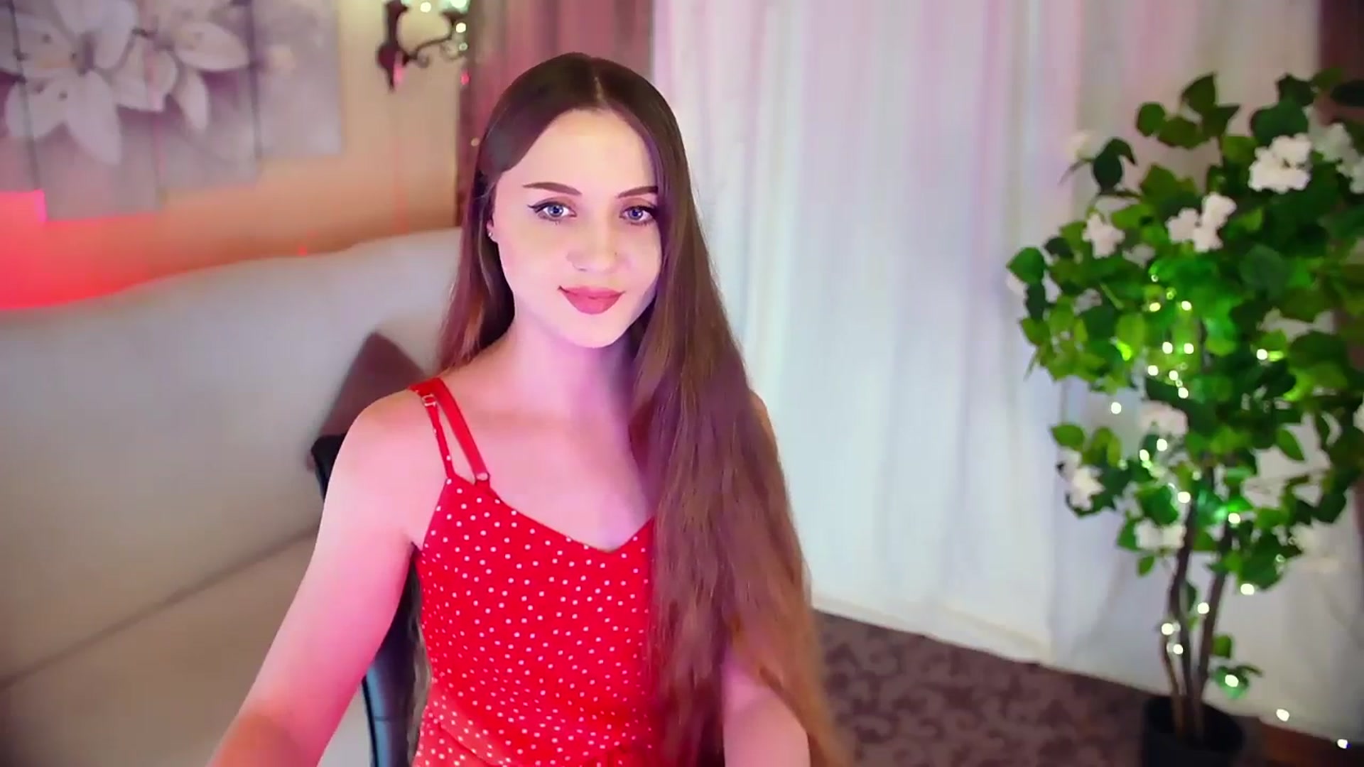 Gallery image thumbnail from Innocent_Soul's myfreecams stream on, 12/02/2023, 15:49 image 9 of 20