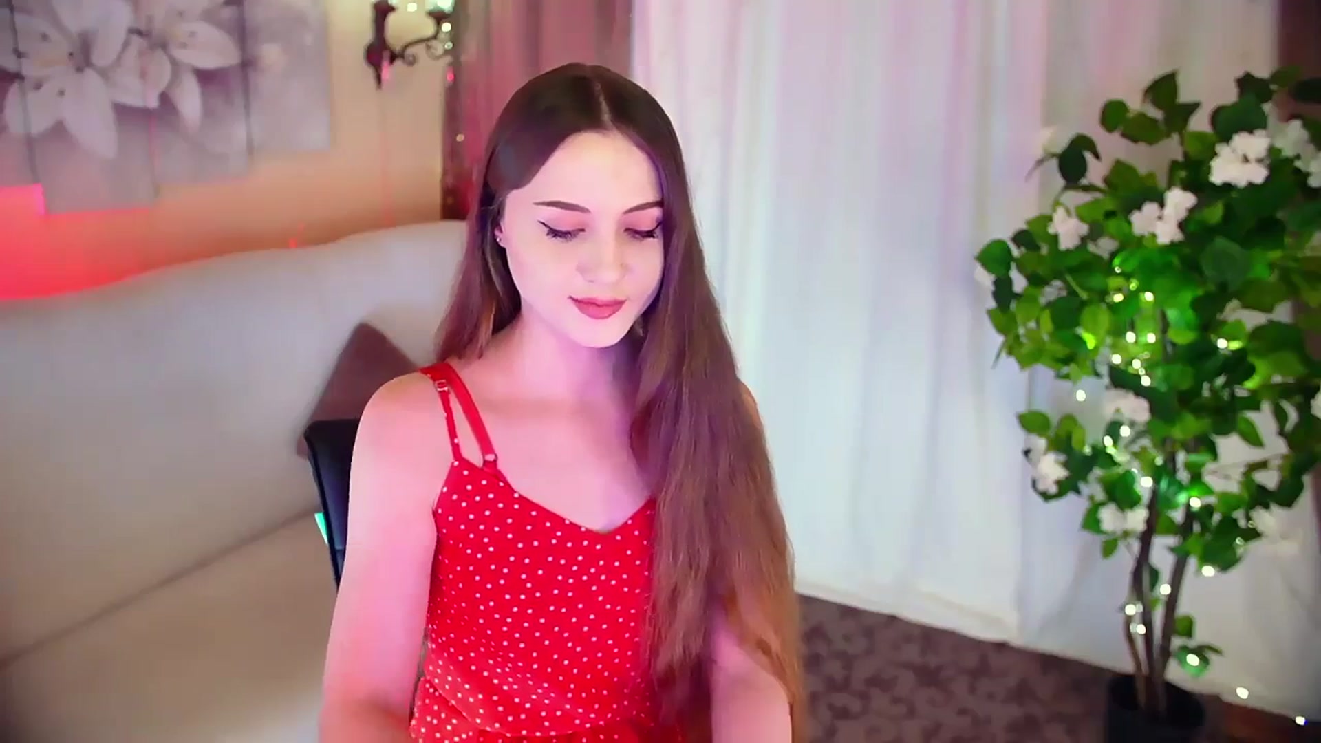 Gallery image thumbnail from Innocent_Soul's myfreecams stream on, 12/02/2023, 15:49 image 16 of 20