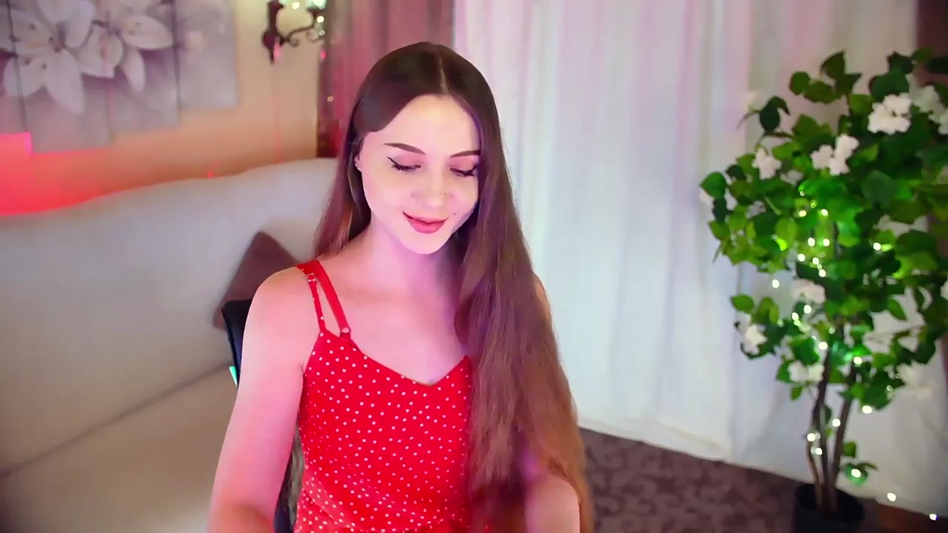 Gallery image thumbnail from Innocent_Soul's myfreecams stream on, 12/02/2023, 15:49 image 20 of 20