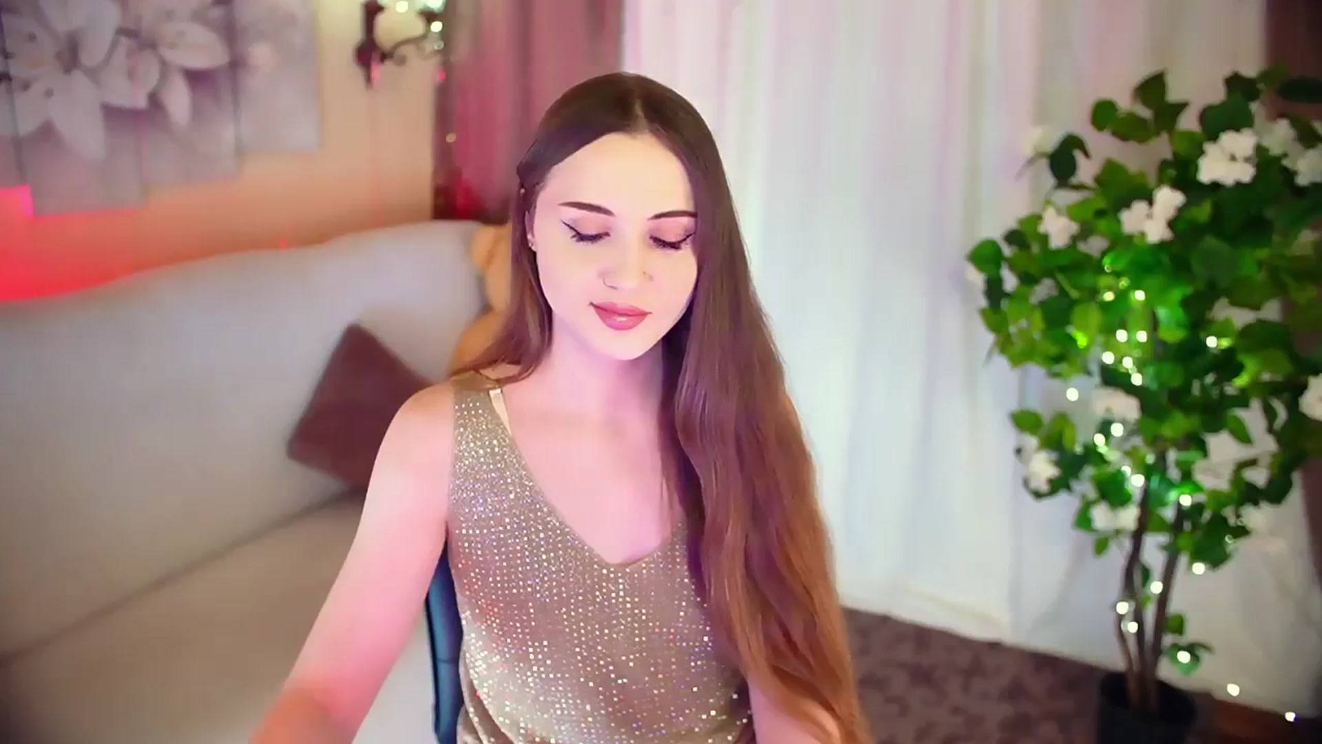 Gallery image thumbnail from Innocent_Soul's myfreecams stream on, 12/03/2023, 13:23 image 3 of 20