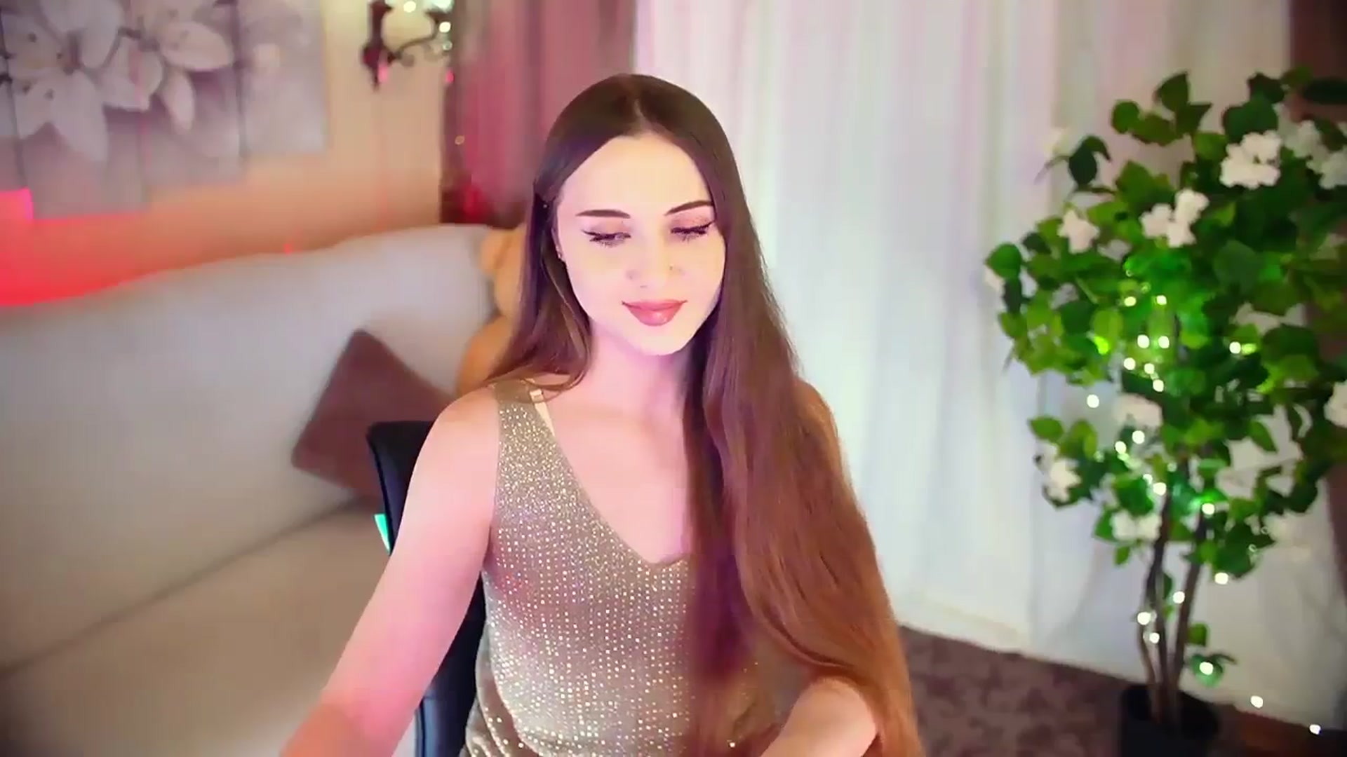 Gallery image thumbnail from Innocent_Soul's myfreecams stream on, 12/03/2023, 13:23 image 16 of 20