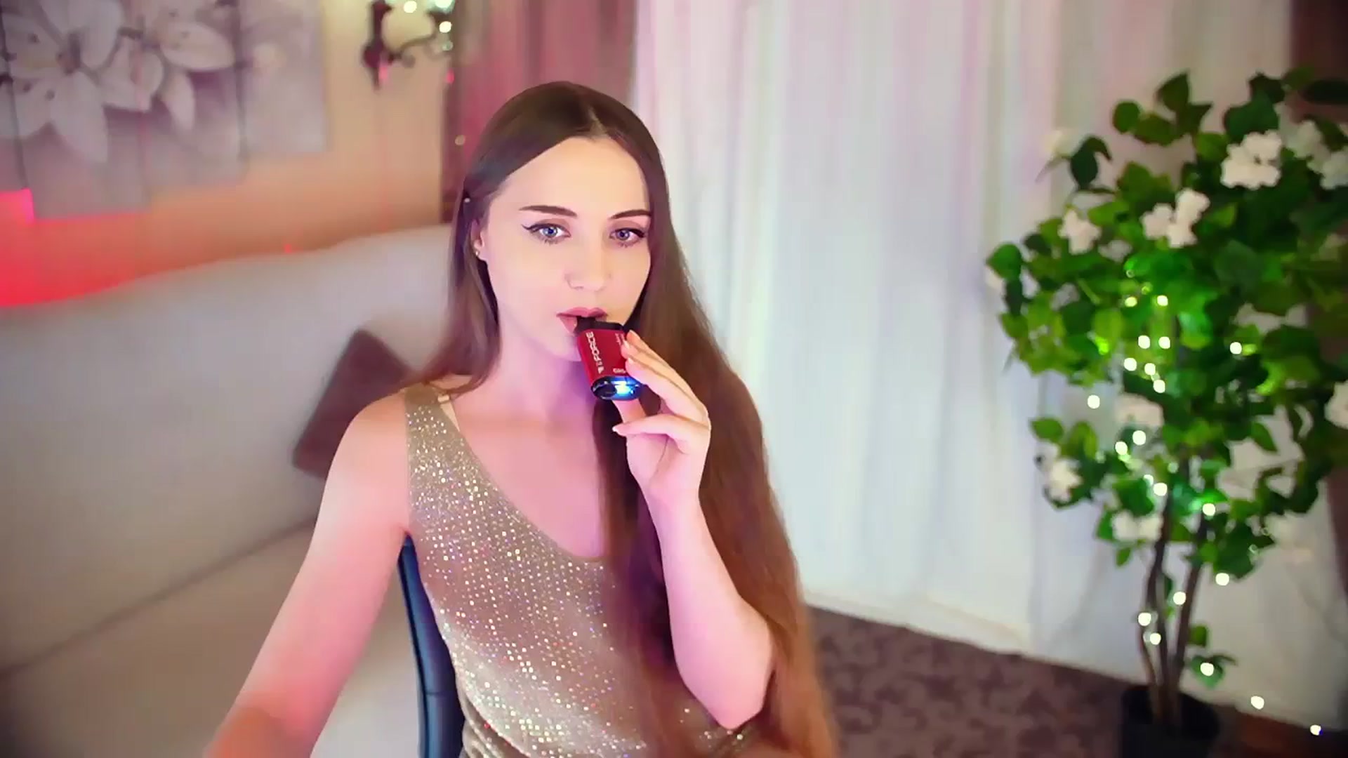 Gallery image thumbnail from Innocent_Soul's myfreecams stream on, 12/03/2023, 13:23 image 13 of 20