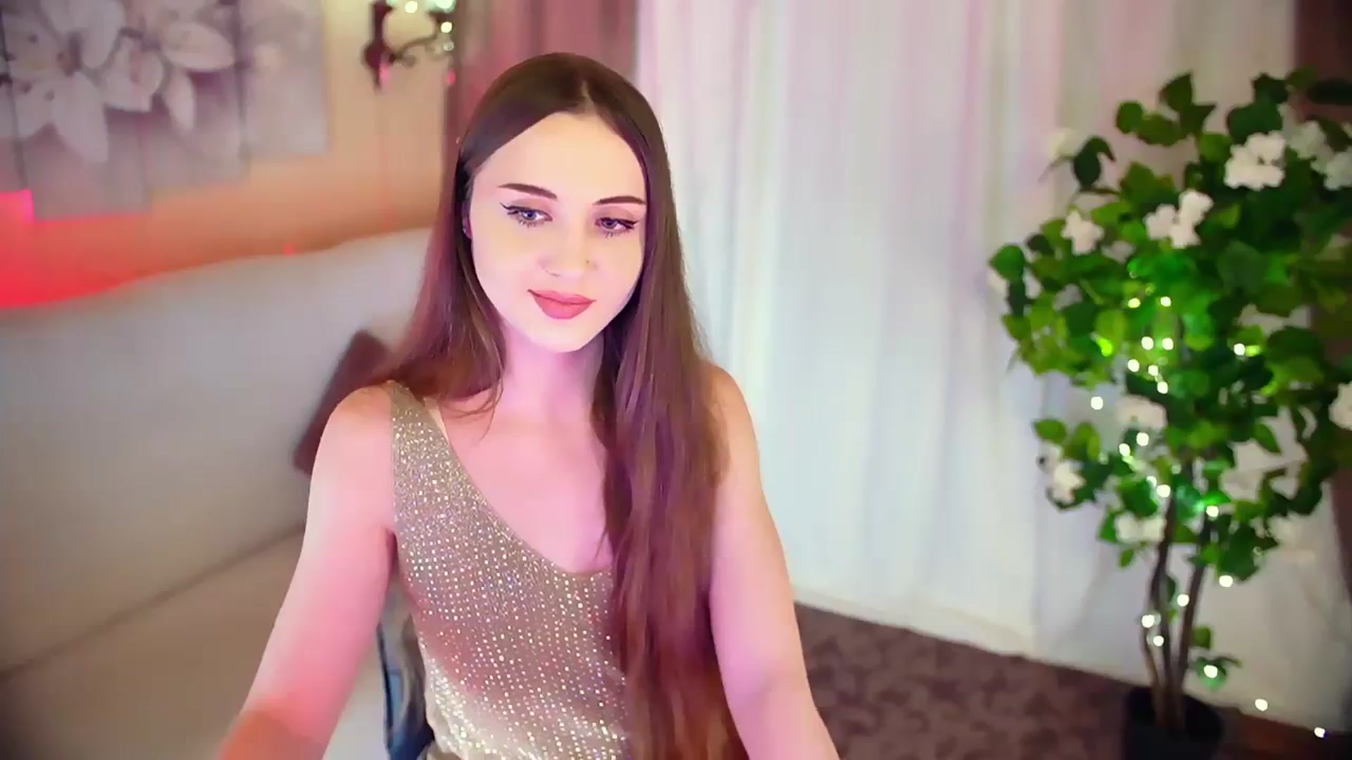 Gallery image thumbnail from Innocent_Soul's myfreecams stream on, 12/03/2023, 14:58 image 6 of 20