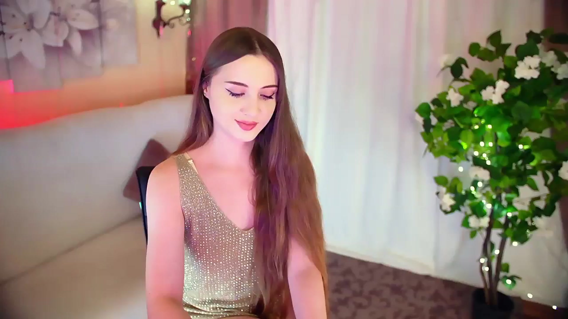 Gallery image thumbnail from Innocent_Soul's myfreecams stream on, 12/03/2023, 15:26 image 16 of 20