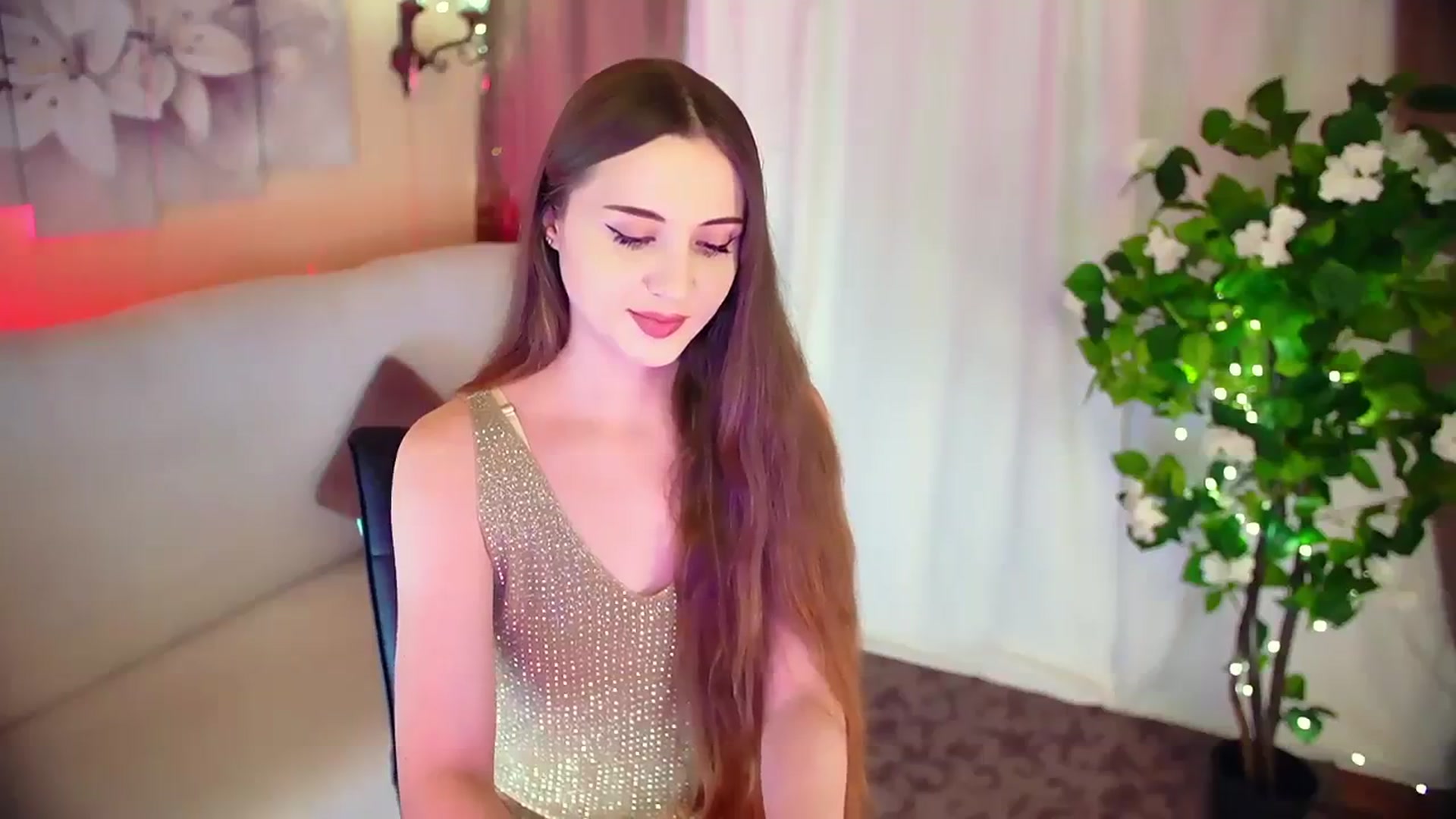 Gallery image thumbnail from Innocent_Soul's myfreecams stream on, 12/03/2023, 15:26 image 10 of 20