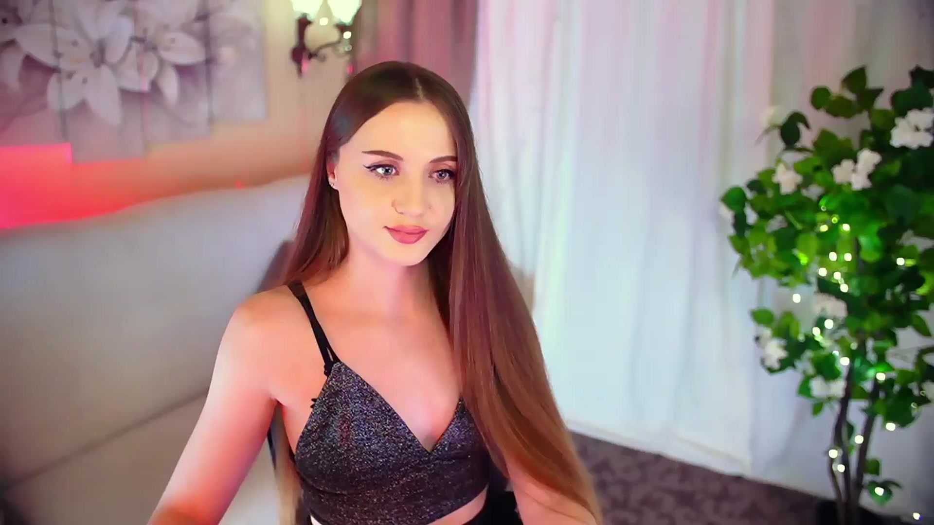 Gallery image thumbnail from Innocent_Soul's myfreecams stream on, 12/04/2023, 16:01 image 16 of 20