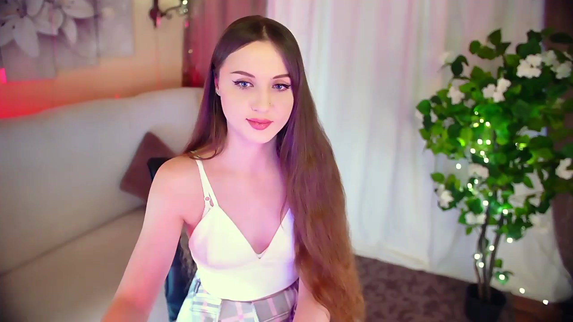 Gallery image thumbnail from Innocent_Soul's myfreecams stream on, 12/06/2023, 11:11 image 6 of 20