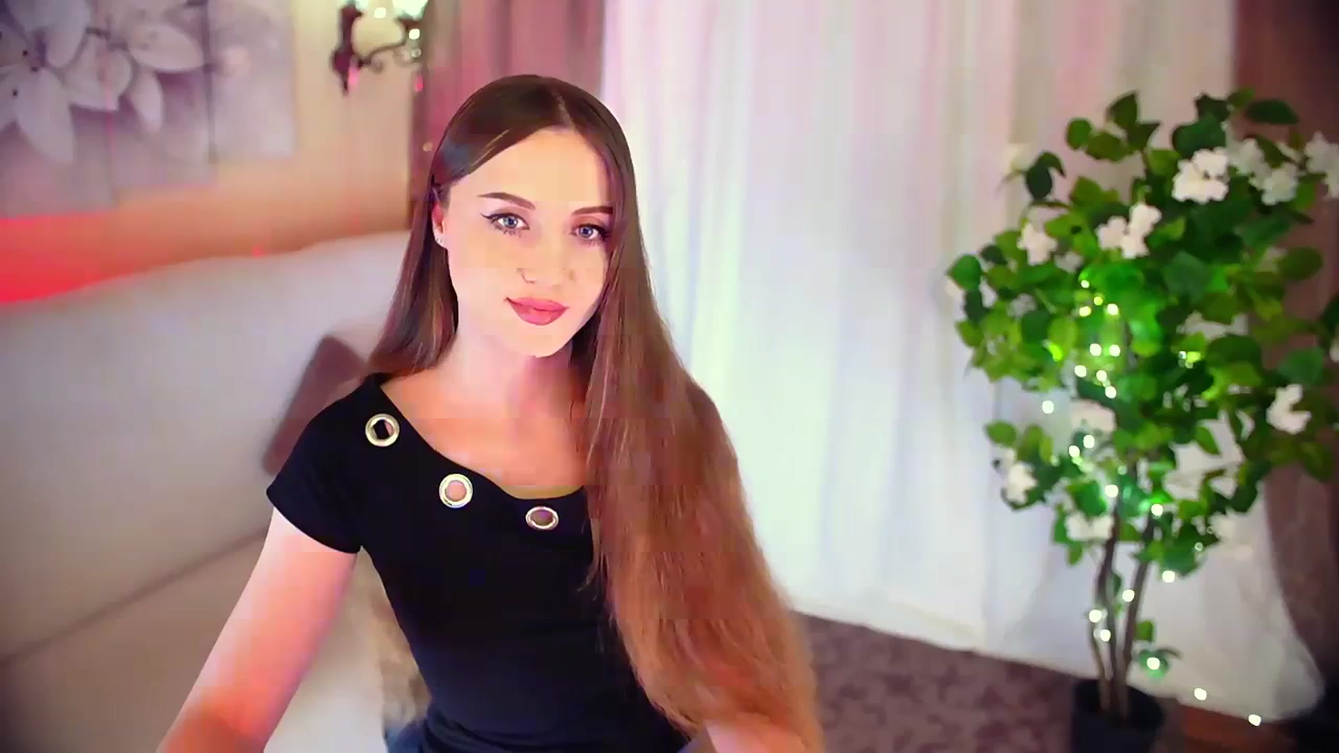 Gallery image thumbnail from Innocent_Soul's myfreecams stream on, 12/07/2023, 16:52 image 11 of 20