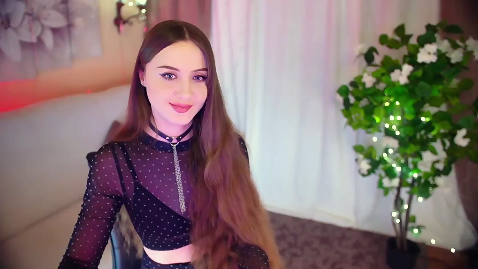 Gallery image thumbnail from Innocent_Soul's myfreecams stream on, 12/08/2023, 14:45 image 15 of 20