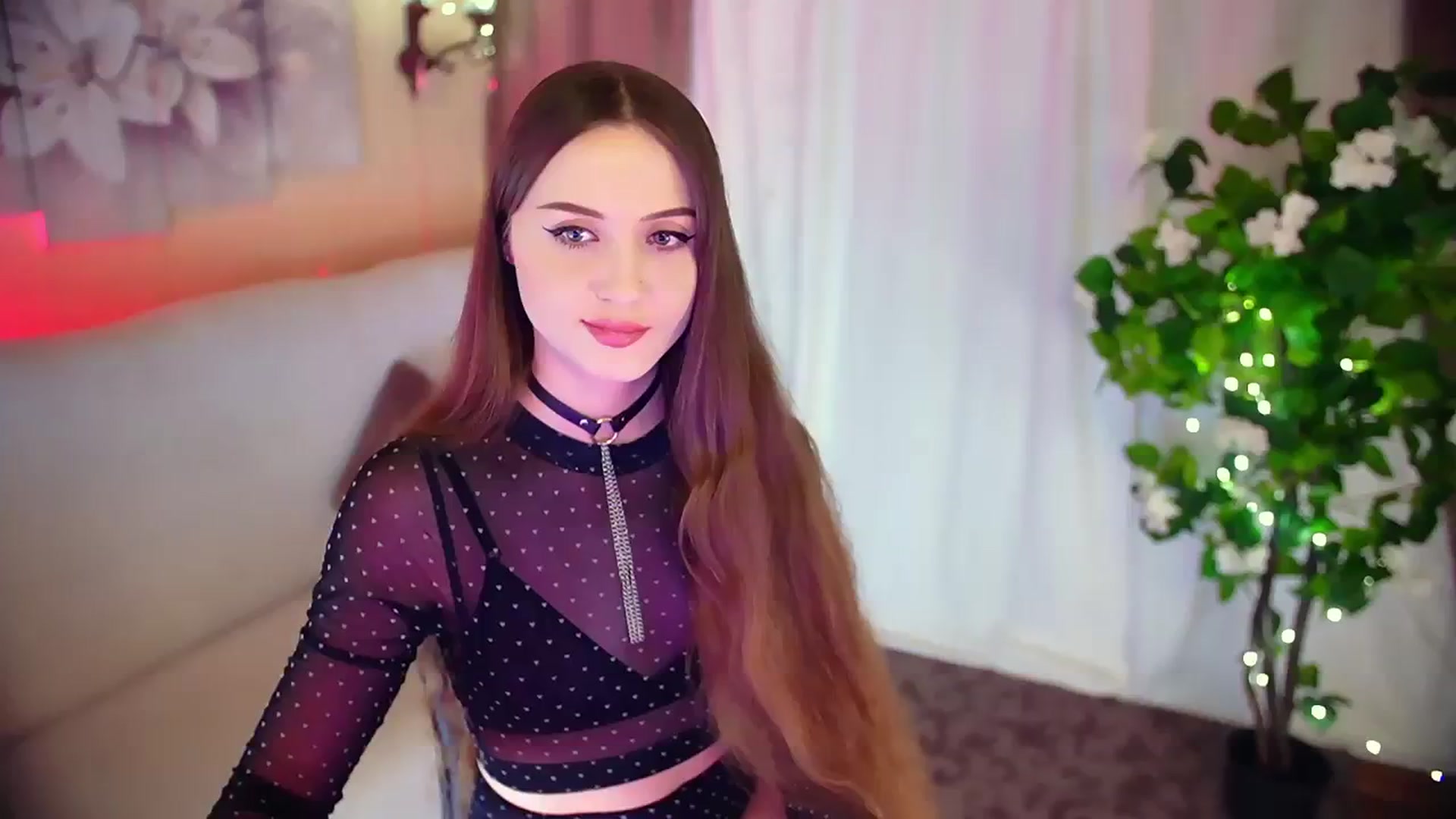 Gallery image thumbnail from Innocent_Soul's myfreecams stream on, 12/08/2023, 16:27 image 5 of 20