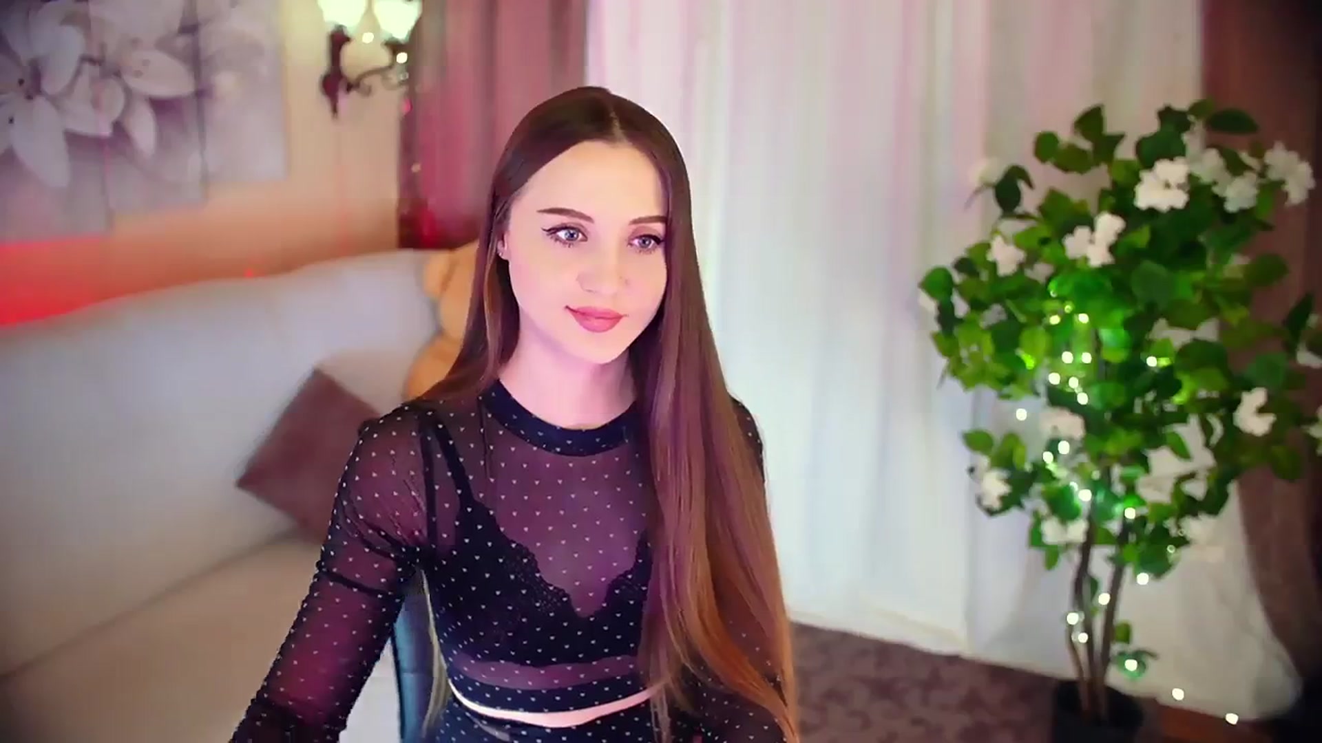 Gallery image thumbnail from Innocent_Soul's myfreecams stream on, 12/12/2023, 15:22 image 6 of 20