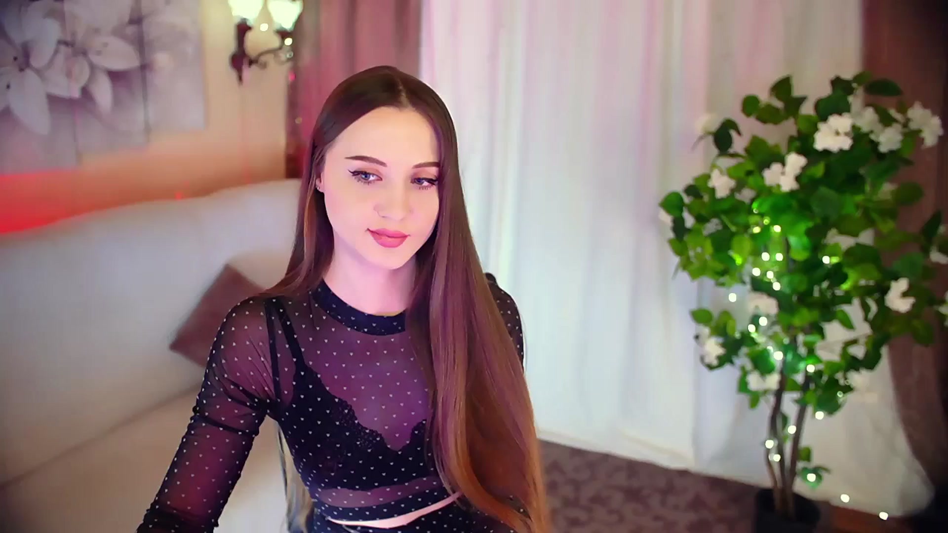 Gallery image thumbnail from Innocent_Soul's myfreecams stream on, 12/12/2023, 15:22 image 13 of 20