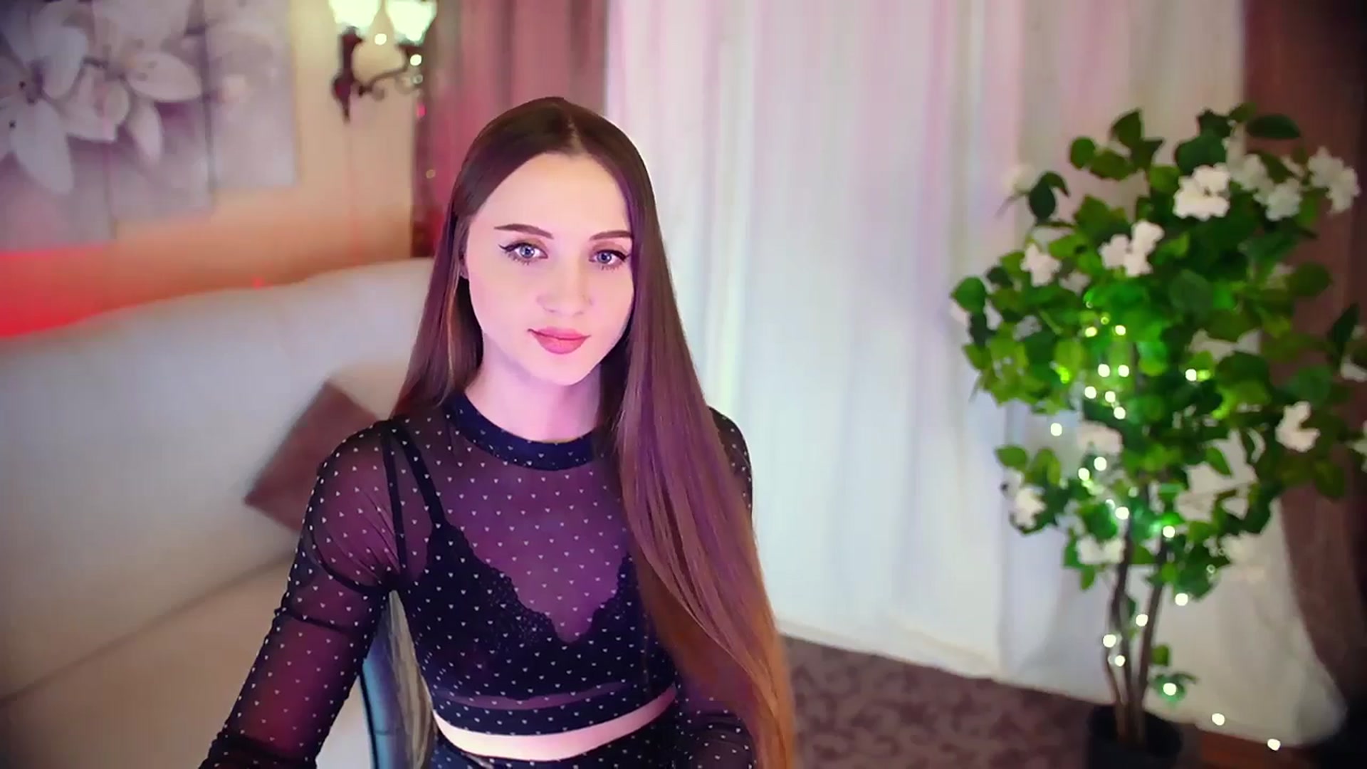 Gallery image thumbnail from Innocent_Soul's myfreecams stream on, 12/12/2023, 16:23 image 3 of 20
