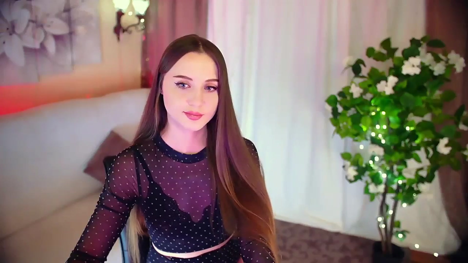 Gallery image thumbnail from Innocent_Soul's myfreecams stream on, 12/12/2023, 17:14 image 18 of 20