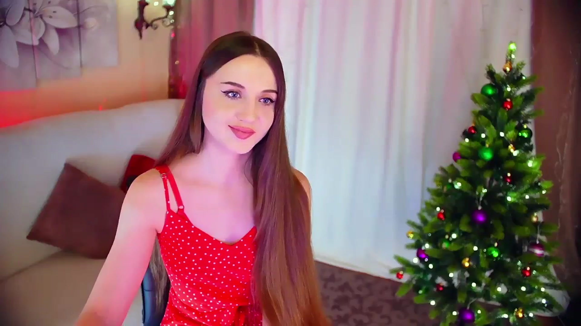 Gallery image thumbnail from Innocent_Soul's myfreecams stream on, 12/22/2023, 09:43 image 19 of 20