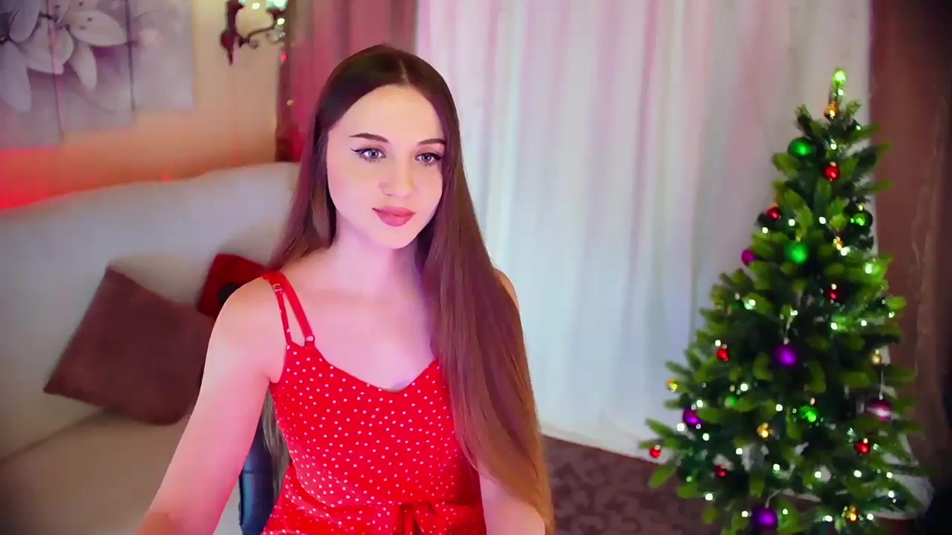Gallery image thumbnail from Innocent_Soul's myfreecams stream on, 12/22/2023, 09:43 image 13 of 20