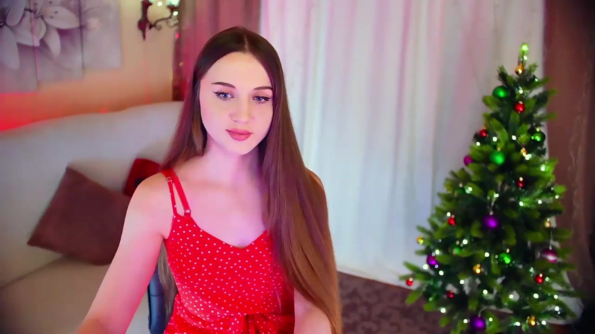 Gallery image thumbnail from Innocent_Soul's myfreecams stream on, 12/22/2023, 09:43 image 17 of 20