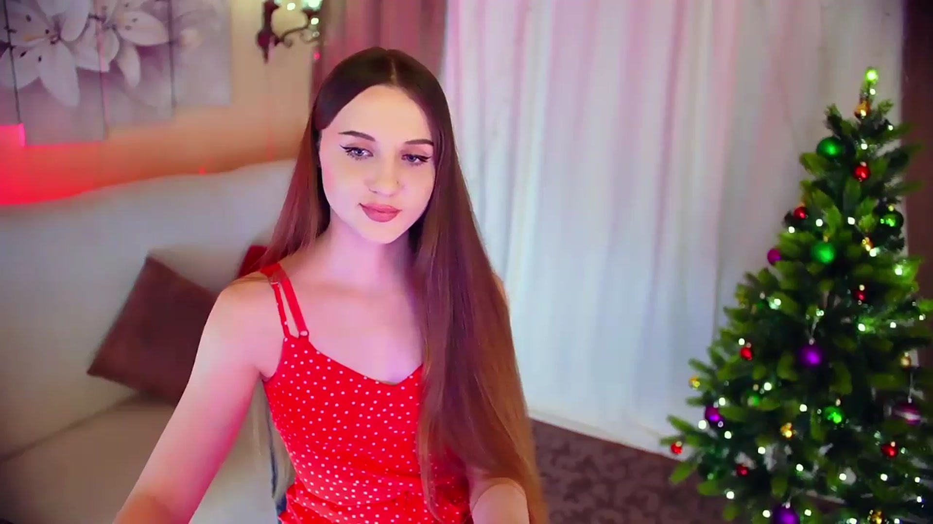 Gallery image thumbnail from Innocent_Soul's myfreecams stream on, 12/22/2023, 15:50 image 15 of 20