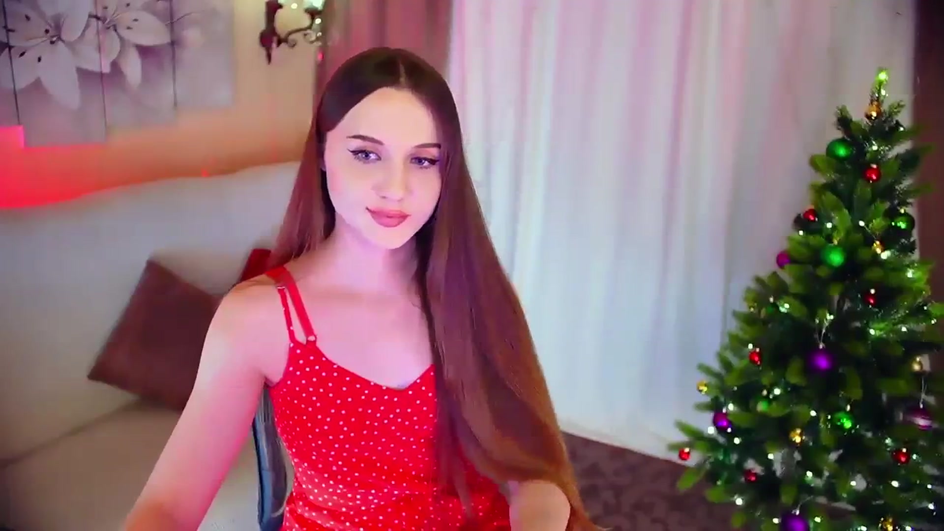Gallery image thumbnail from Innocent_Soul's myfreecams stream on, 12/22/2023, 15:50 image 12 of 20