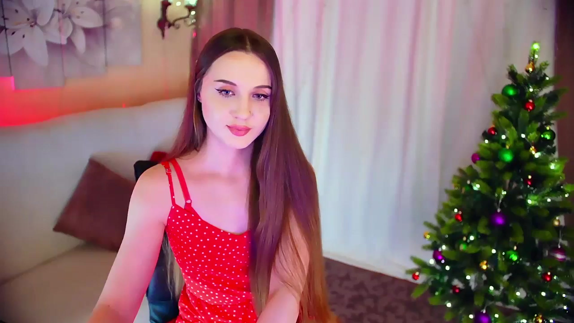 Gallery image thumbnail from Innocent_Soul's myfreecams stream on, 12/22/2023, 17:51 image 17 of 20
