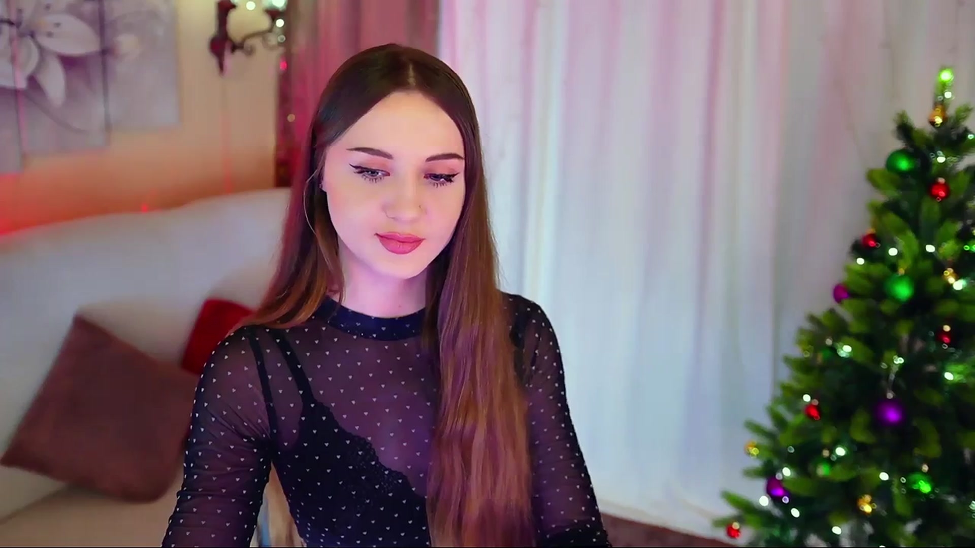 Gallery image thumbnail from Innocent_Soul's myfreecams stream on, 12/23/2023, 11:14 image 18 of 20