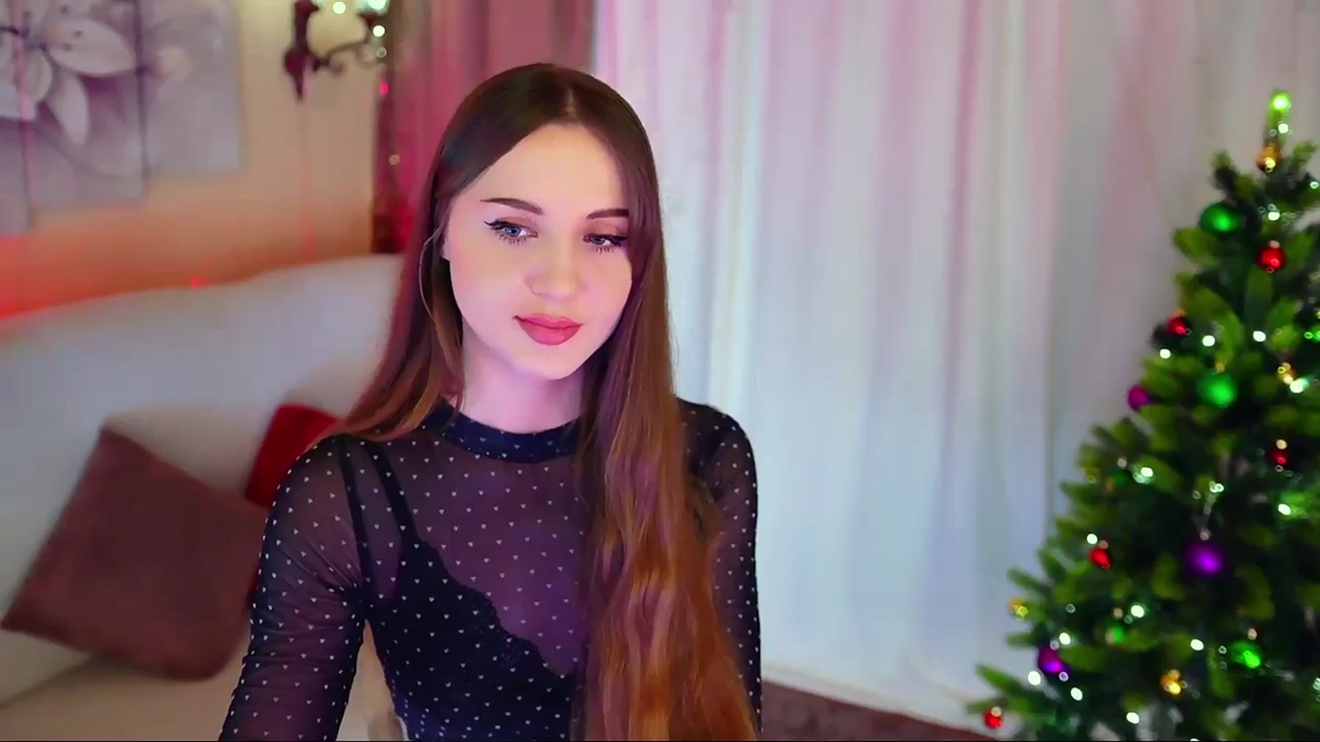 Gallery image thumbnail from Innocent_Soul's myfreecams stream on, 12/23/2023, 11:14 image 17 of 20
