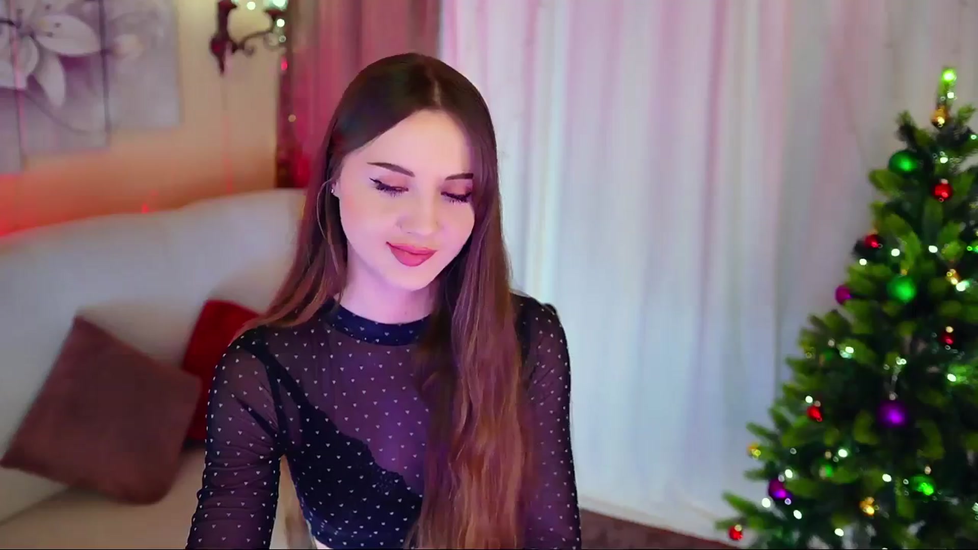 Gallery image thumbnail from Innocent_Soul's myfreecams stream on, 12/23/2023, 11:14 image 10 of 20