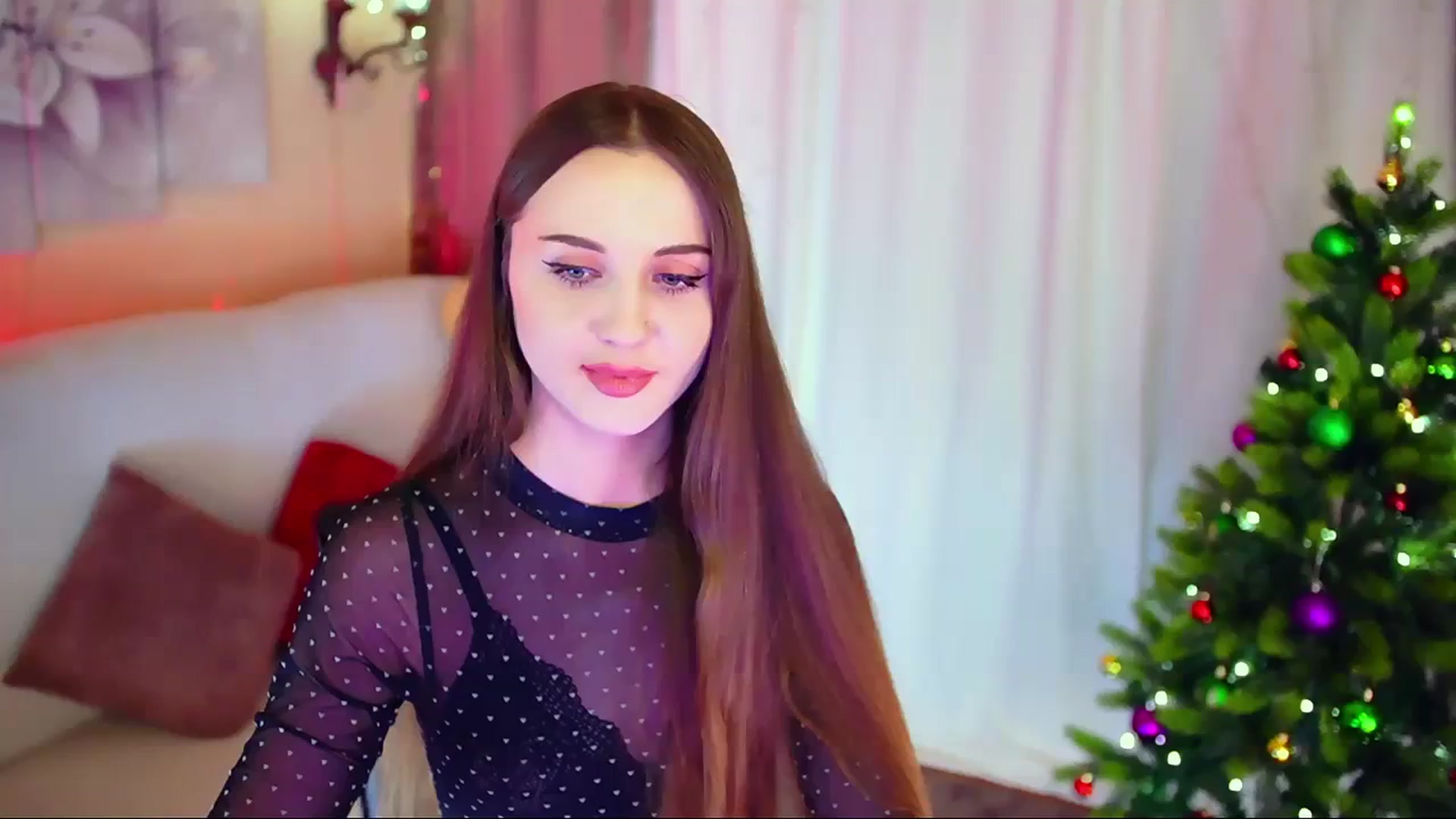 Gallery image thumbnail from Innocent_Soul's myfreecams stream on, 12/23/2023, 16:06 image 12 of 20