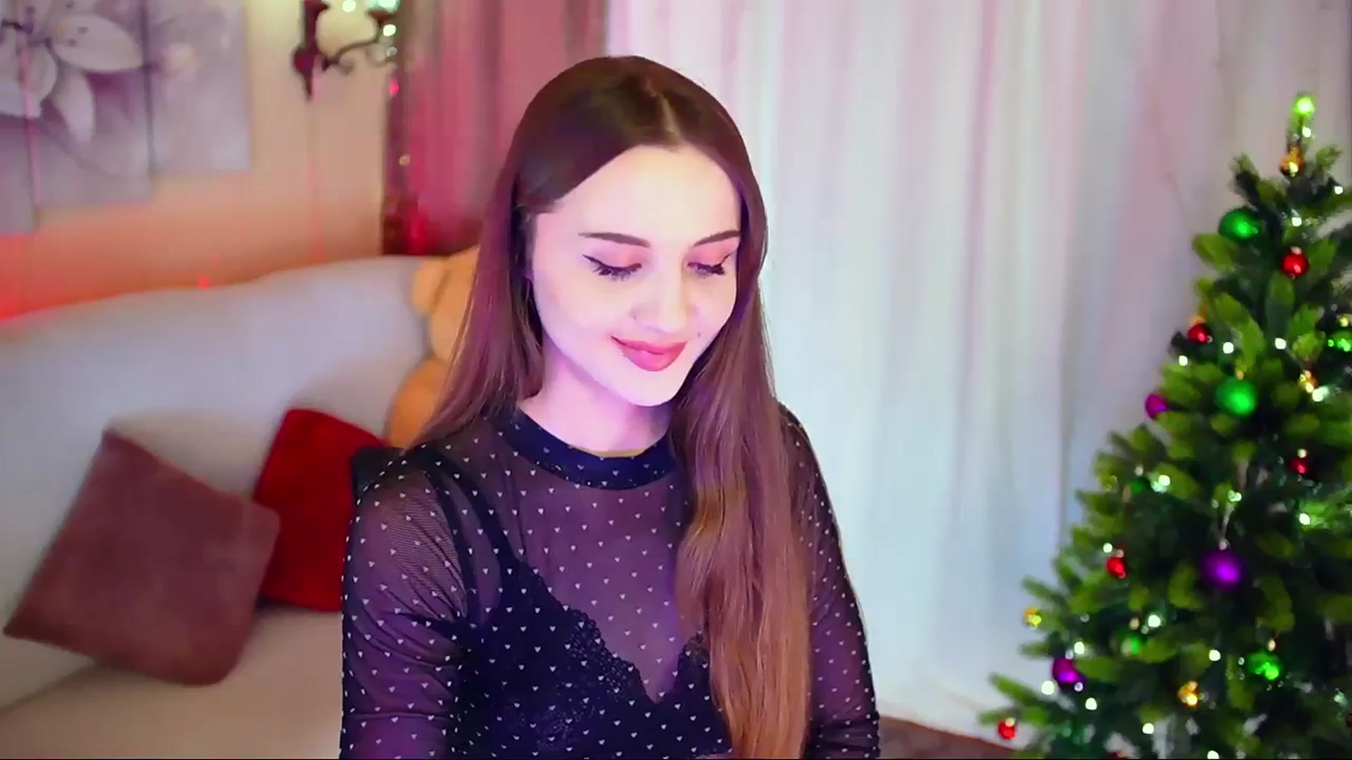 Gallery image thumbnail from Innocent_Soul's myfreecams stream on, 12/23/2023, 16:06 image 4 of 20