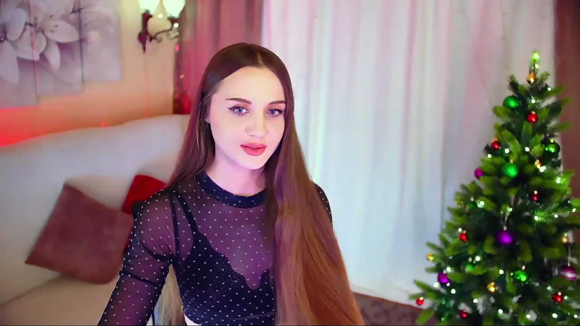 Gallery image thumbnail from Innocent_Soul's myfreecams stream on, 12/23/2023, 16:45 image 16 of 20