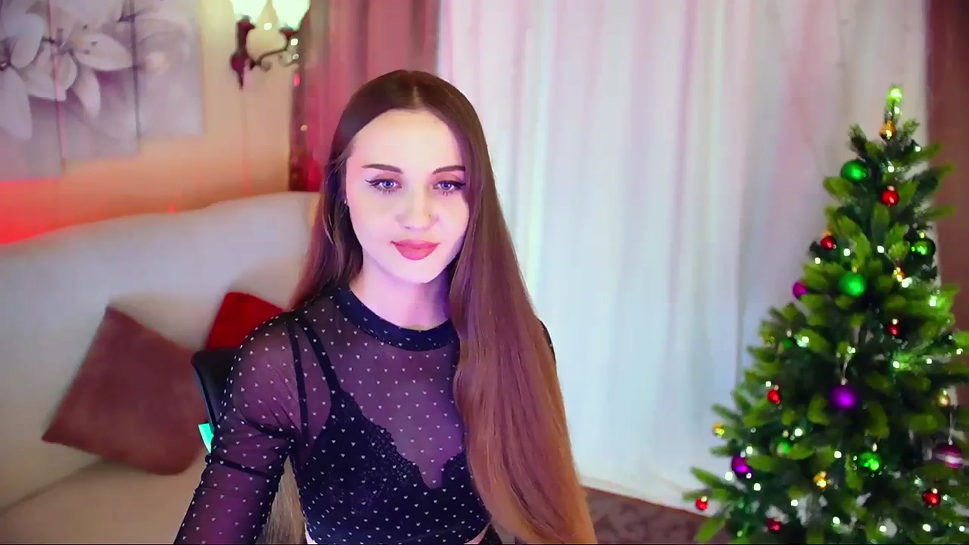 Gallery image thumbnail from Innocent_Soul's myfreecams stream on, 12/23/2023, 16:45 image 11 of 20