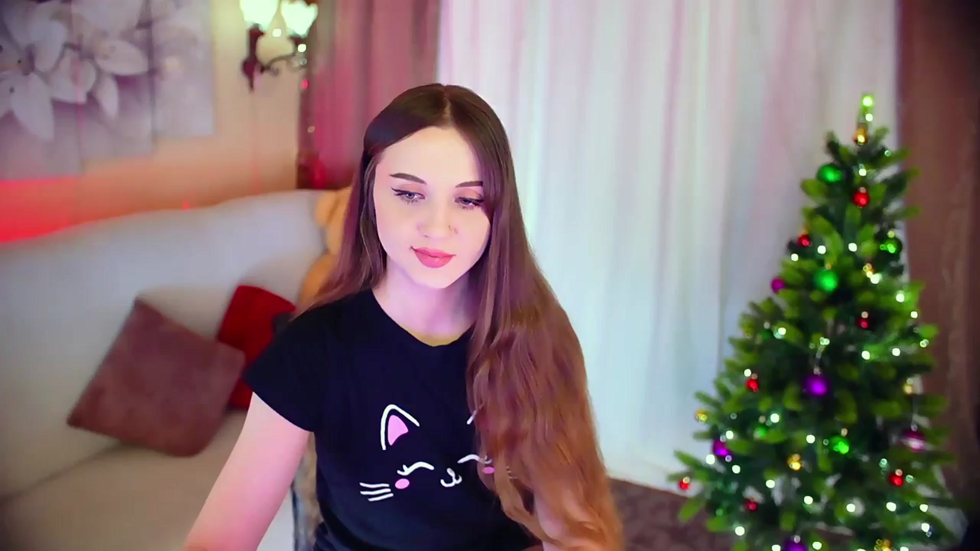 Gallery image thumbnail from Innocent_Soul's myfreecams stream on, 12/24/2023, 10:25 image 10 of 20