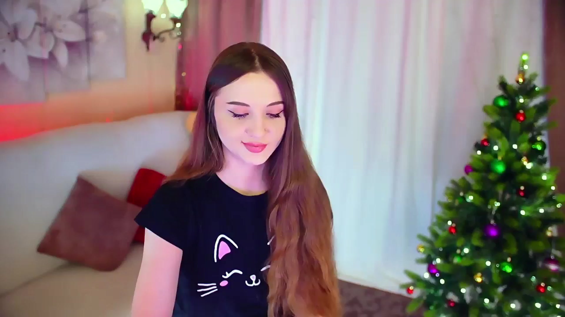 Gallery image thumbnail from Innocent_Soul's myfreecams stream on, 12/24/2023, 10:48 image 19 of 20