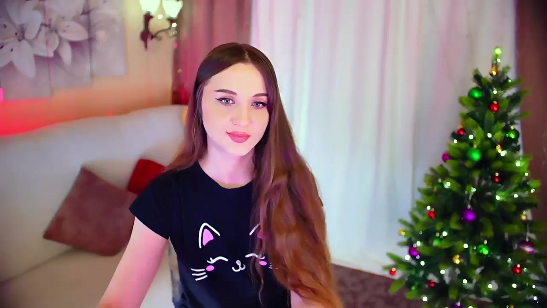 Gallery image thumbnail from Innocent_Soul's myfreecams stream on, 12/24/2023, 11:17 image 10 of 20