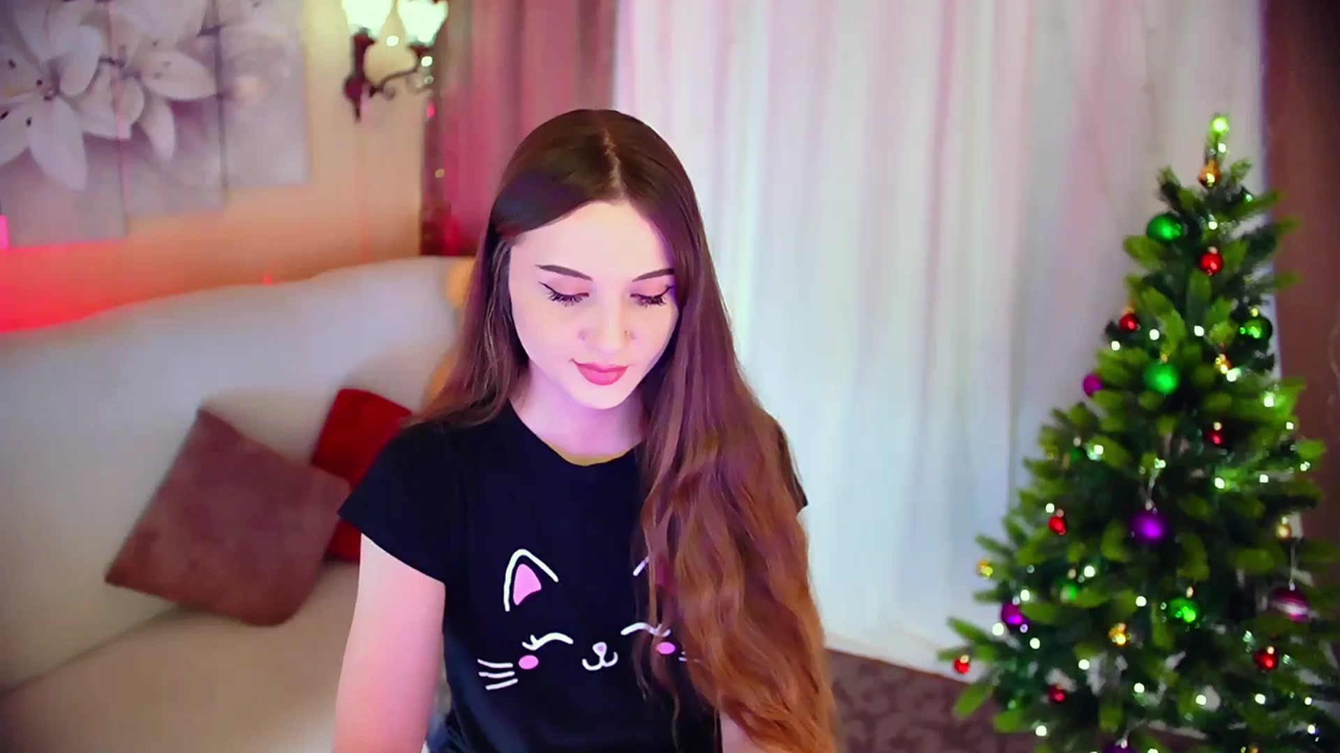 Gallery image thumbnail from Innocent_Soul's myfreecams stream on, 12/24/2023, 11:17 image 7 of 20