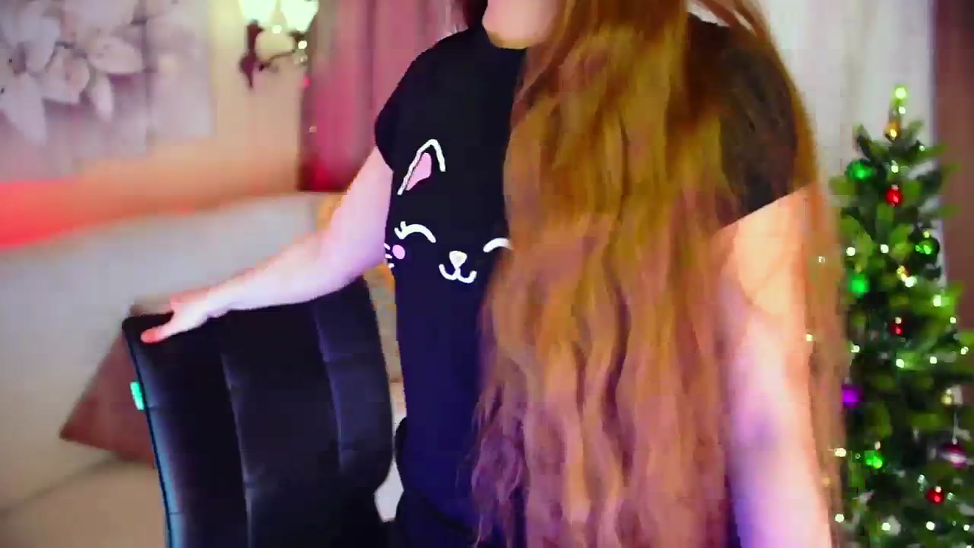 Gallery image thumbnail from Innocent_Soul's myfreecams stream on, 12/24/2023, 11:34 image 7 of 20