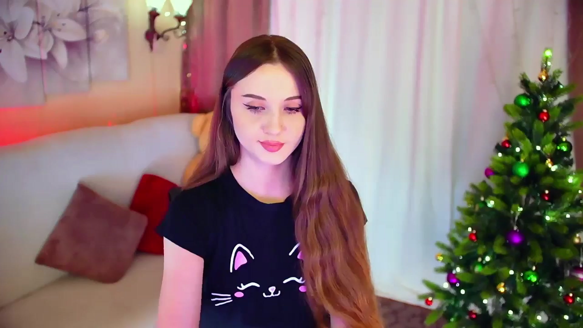Gallery image thumbnail from Innocent_Soul's myfreecams stream on, 12/24/2023, 12:11 image 14 of 20