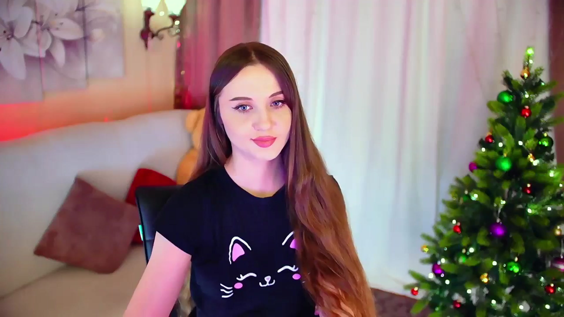 Gallery image thumbnail from Innocent_Soul's myfreecams stream on, 12/24/2023, 12:11 image 5 of 20